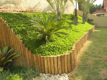 Detalhe de paisagismo apresentado no site da MC Jardinagem